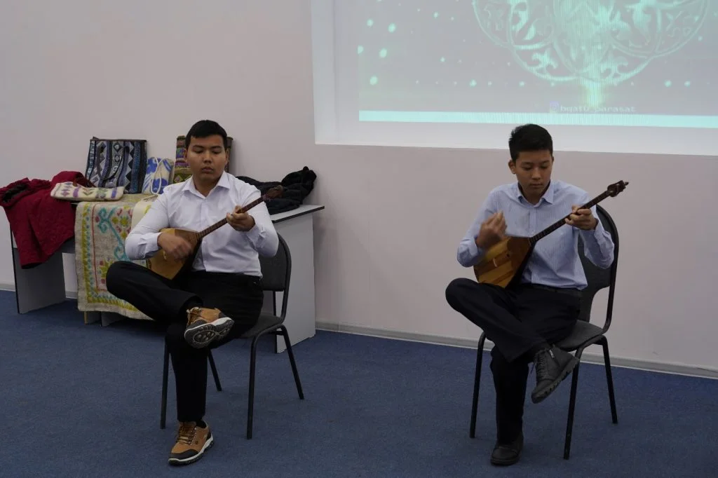Artisans visited the university