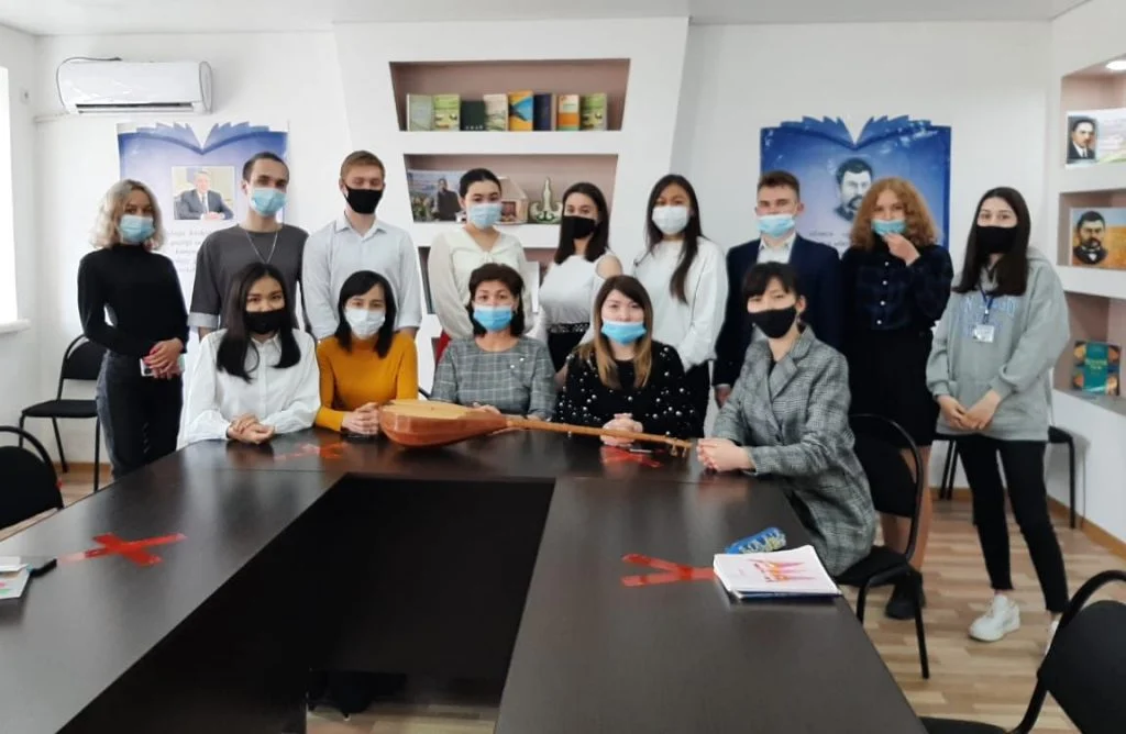 Великий поэт двух эпох