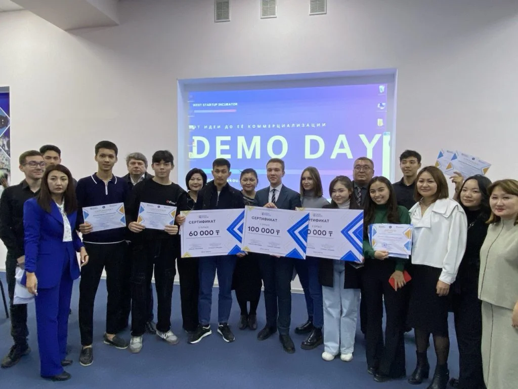 DEMO DAY West Startup Incubator