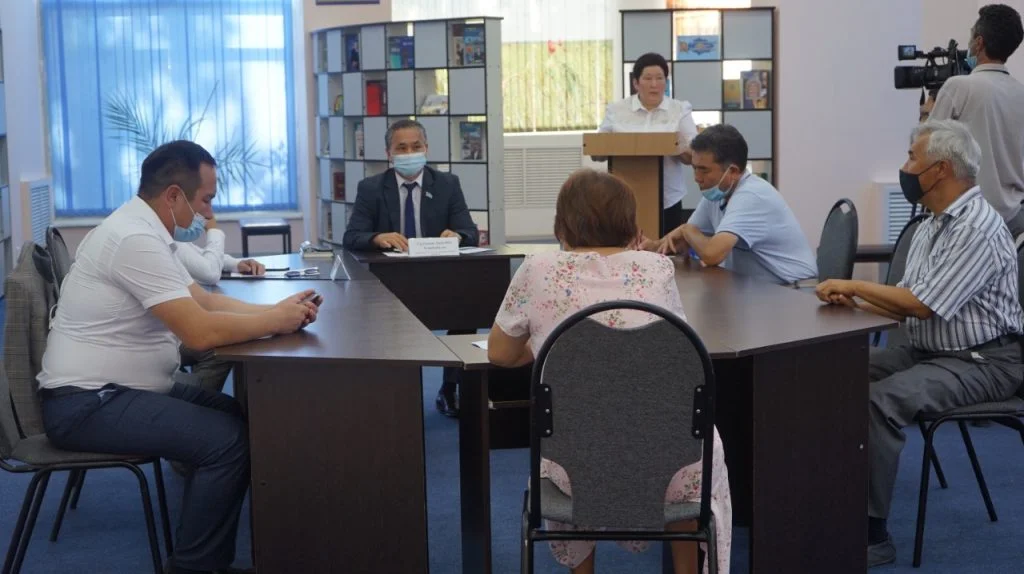 Round table dedicated to the Constitution Day
