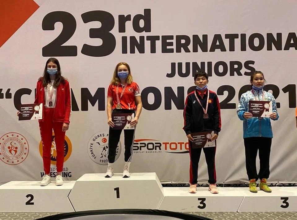 Congratulations with bronze medal