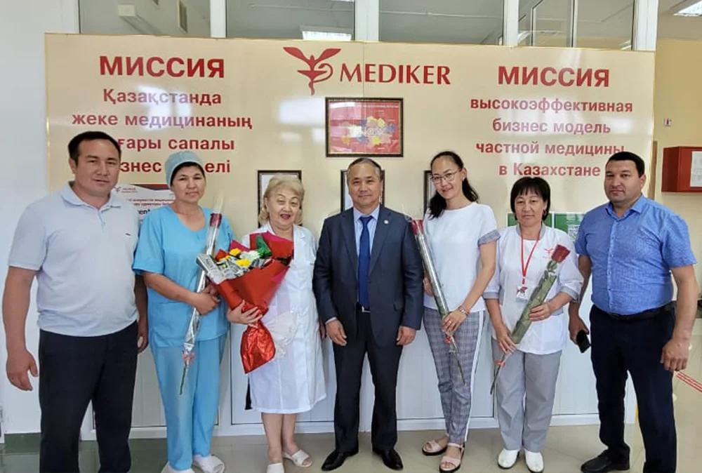 Поздравили с праздником